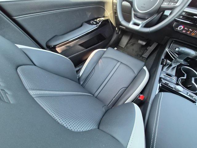 Photo of 2026 Gray Kia K5