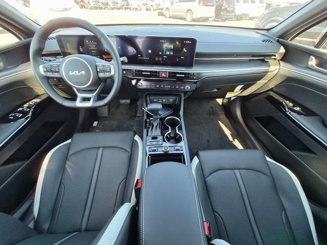 Photo of 2026 Gray Kia K5