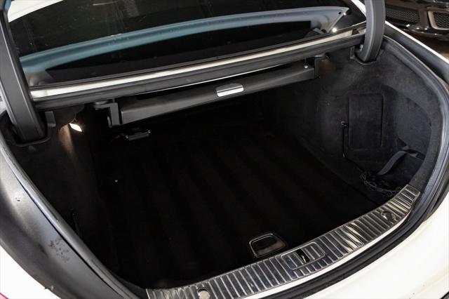 Photo of 2016 White Mercedes-Benz S-Class