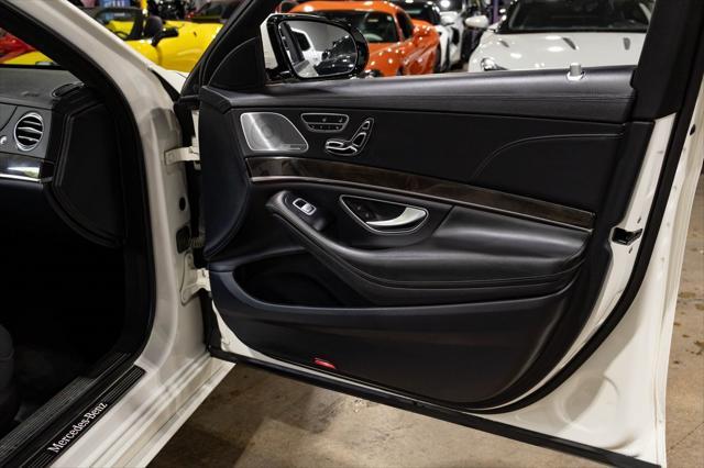 Photo of 2016 White Mercedes-Benz S-Class