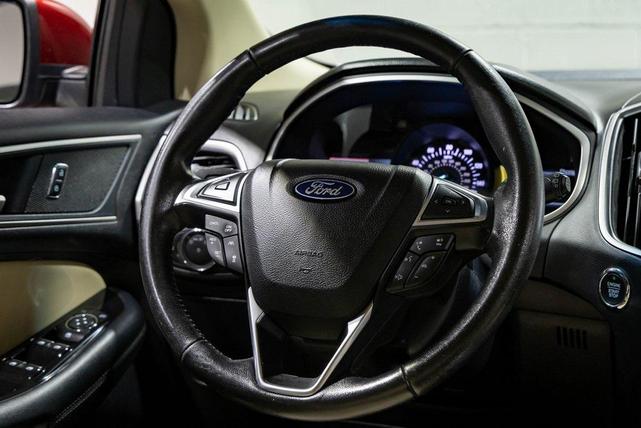 Photo of 2019 Ruby Red Metallic Tinted Clearcoat Ford Edge