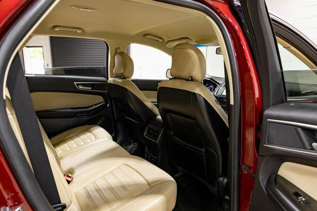 Photo of 2019 Ruby Red Metallic Tinted Clearcoat Ford Edge