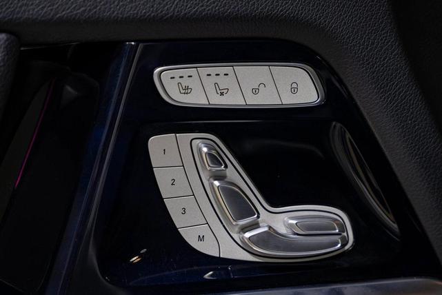 Photo of 2021 White Mercedes-Benz G-Class