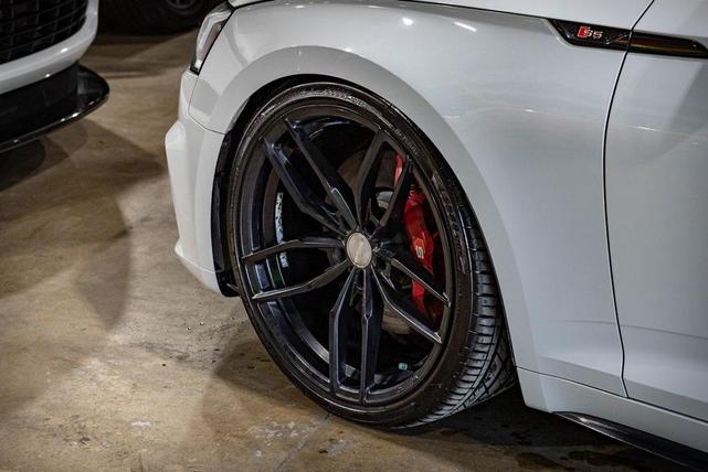 Photo of 2018 Glacier White Audi S5