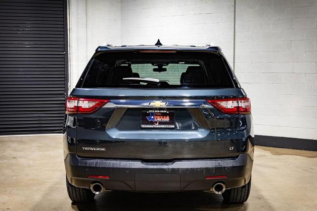 Photo of 2018 Graphite Metallic Chevrolet Traverse