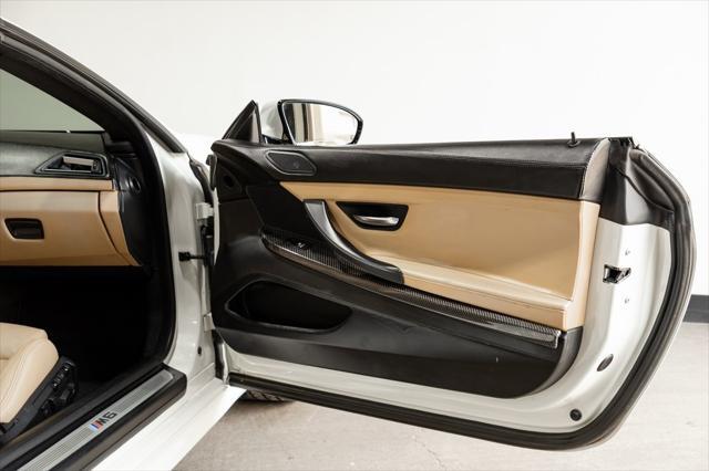 Photo of 2012 Alpine White BMW M6