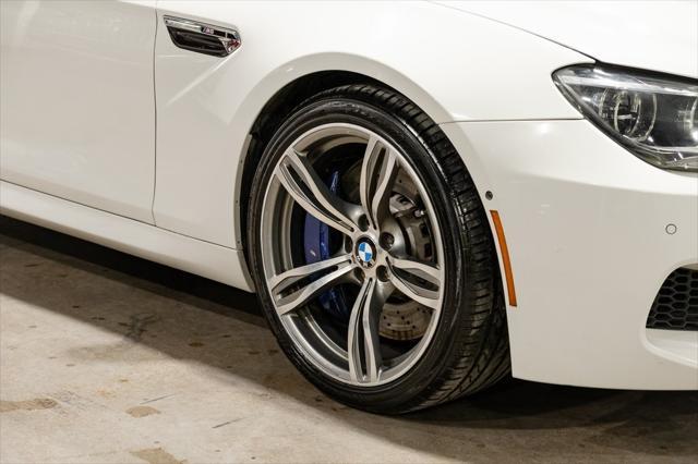 Photo of 2012 Alpine White BMW M6