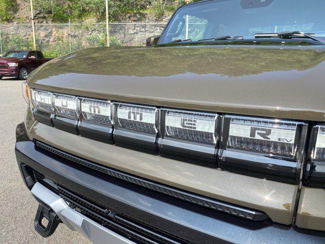 Photo of 2025 Deep Aurora Metallic (Dark Bronze) GMC HUMMER EV Pickup