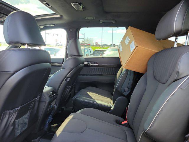 Photo of 2025 Abyss Black Pearl Hyundai PALISADE
