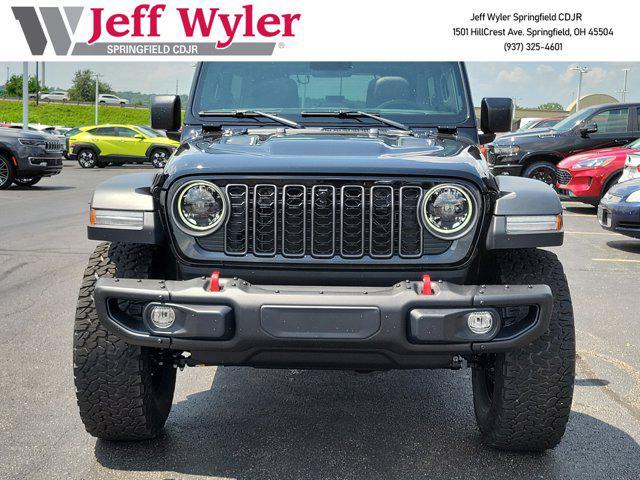 Photo of 2025 Black Clearcoat Jeep Wrangler