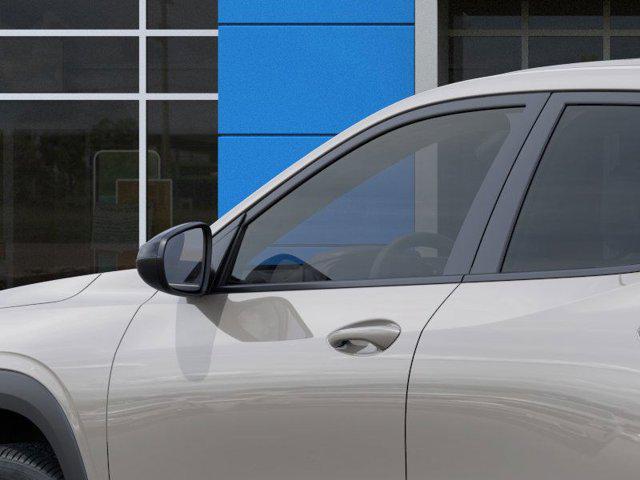 Photo of 2026 Summit White Chevrolet Trax