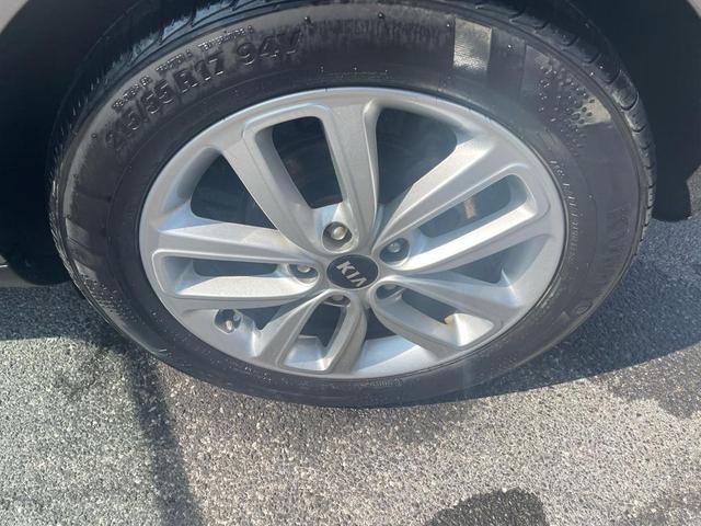 Photo of 2019 Titanium Gray Kia Soul
