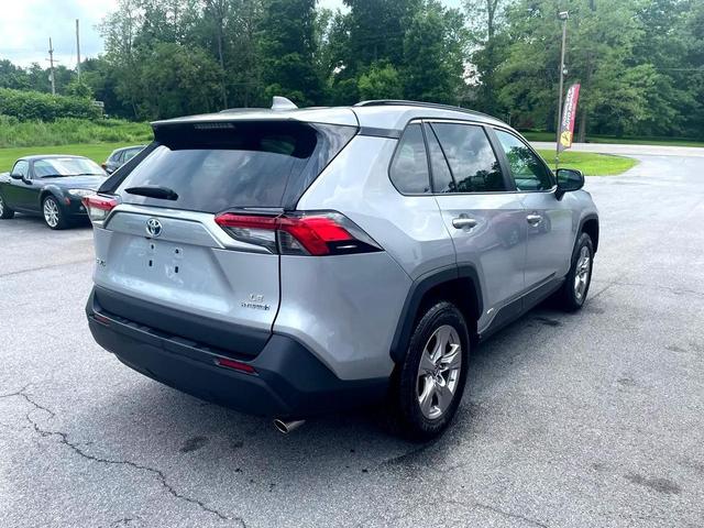 Photo of 2022 Silver Sky Metallic Toyota RAV4 Hybrid