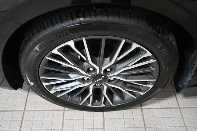 Photo of 2023 Aurora Black Kia Forte