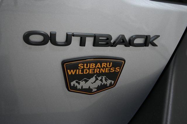 Photo of 2025 Ice Silver Metallic Subaru Outback