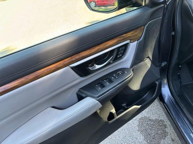 Photo of 2018 Modern Steel Metallic Honda CR-V
