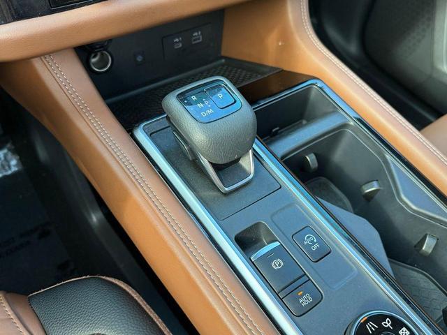Photo of 2023 Black Nissan Pathfinder