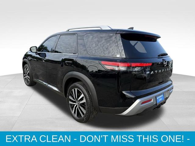 Photo of 2023 Black Nissan Pathfinder