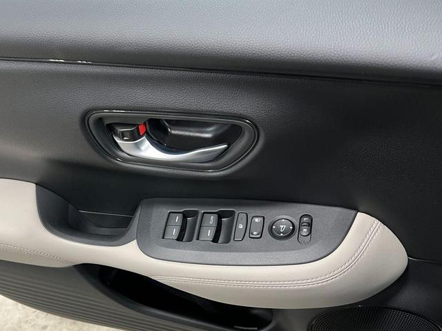 Photo of 2025 Pearl Honda HR-V