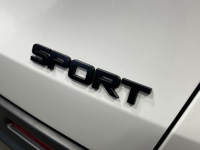 Photo of 2026 Platinum White Honda HR-V