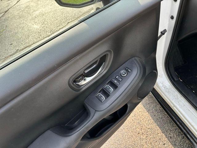 Photo of 2024 White Honda HR-V