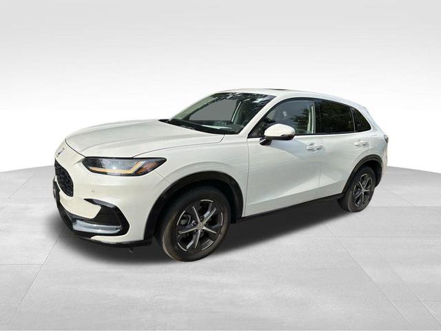 Photo of 2024 White Honda HR-V