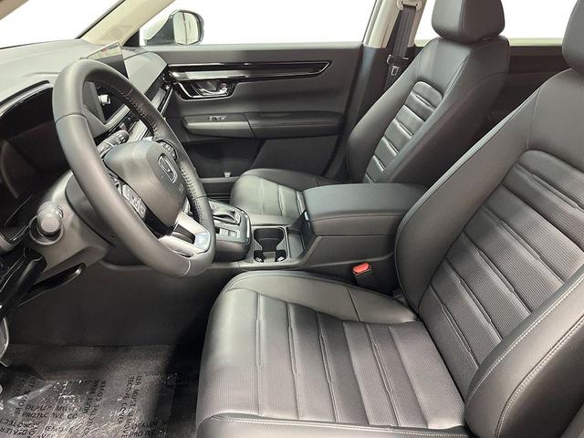Photo of 2026 Platinum White Honda CR-V