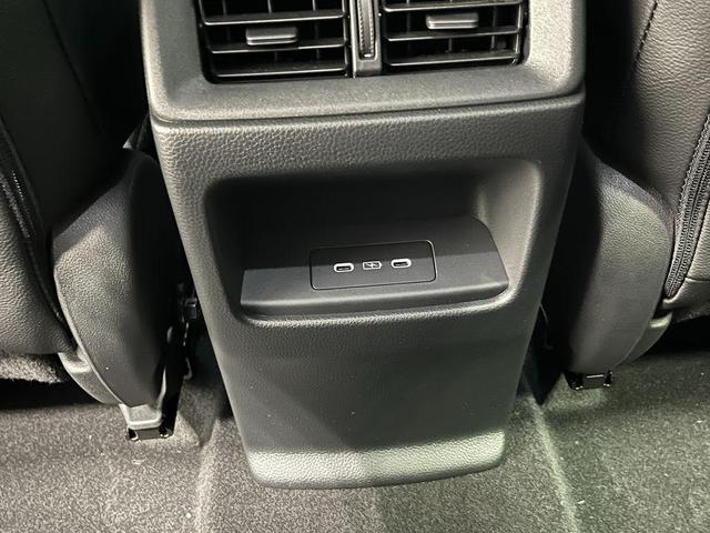 Photo of 2026 Platinum White Honda CR-V