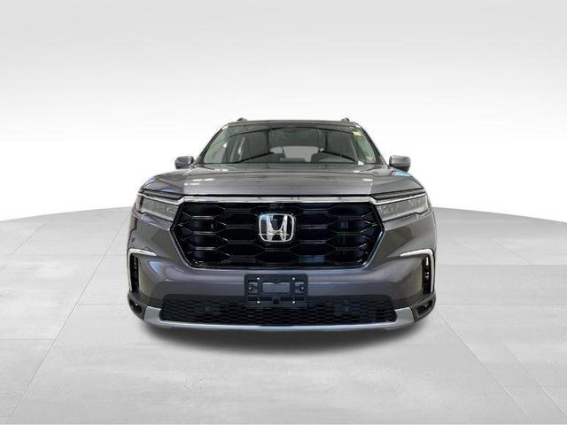 Photo of 2025 Modern Steel Metallic Honda Pilot