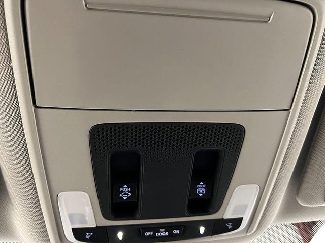 Photo of 2025 Modern Steel Metallic Honda Pilot