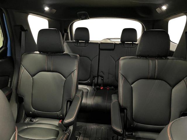 Photo of 2025 Crystal Black Honda Pilot