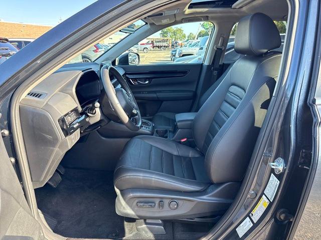 Photo of 2025 Meteorite Gray Metallic Honda CR-V