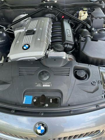 Photo of 2006 Titanium Silver Metallic BMW Z4
