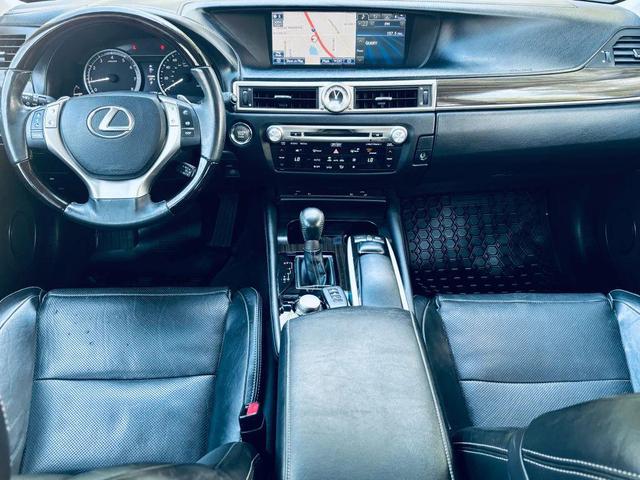 Photo of 2014 Liquid Platinum Lexus GS 350