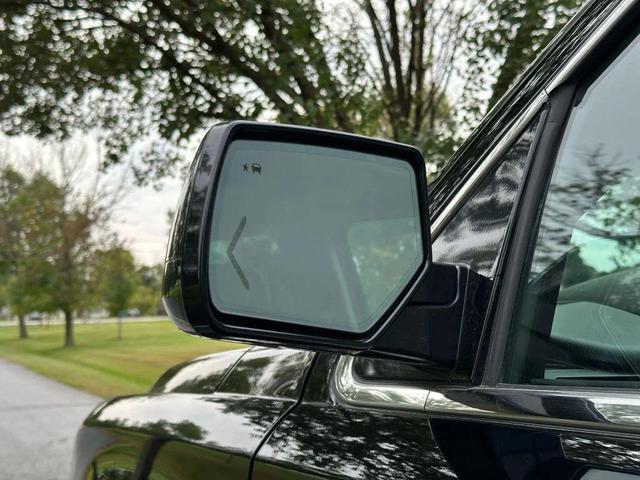 Photo of 2018 Onyx Black GMC Yukon