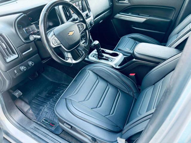 Photo of 2018 Silver Ice Metallic Chevrolet Colorado