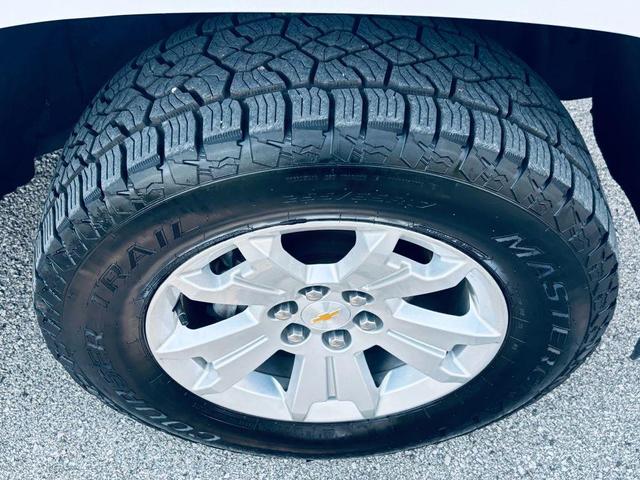 Photo of 2018 Silver Ice Metallic Chevrolet Colorado