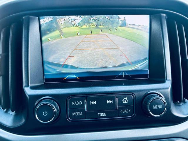 Photo of 2018 Silver Ice Metallic Chevrolet Colorado