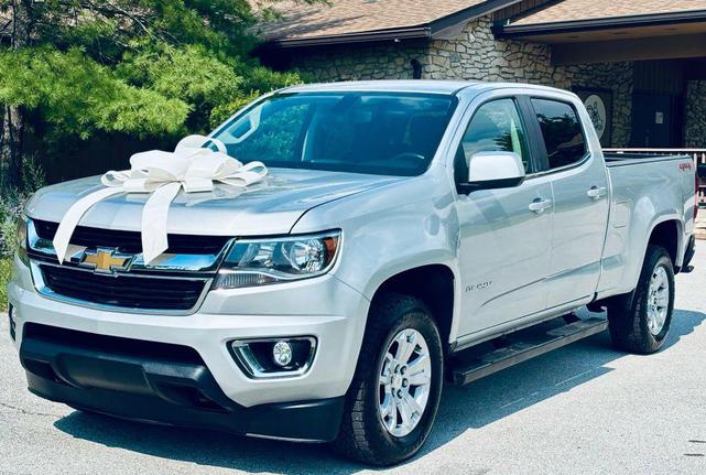 Photo of 2018 Silver Ice Metallic Chevrolet Colorado
