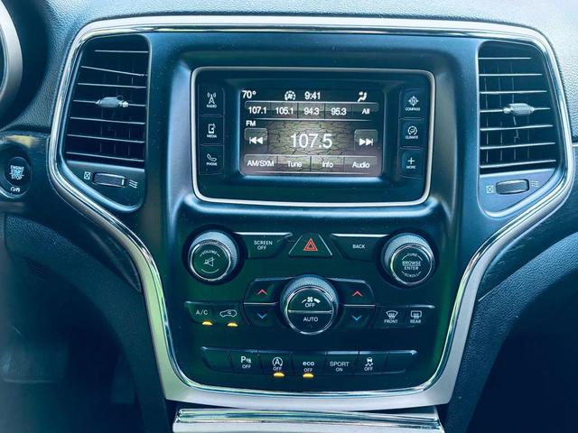 Photo of 2017 Velvet Red Pearlcoat Jeep Grand Cherokee