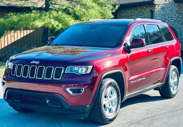 Photo of 2017 Velvet Red Pearlcoat Jeep Grand Cherokee