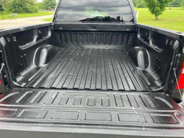 Photo of 2017 Black Chevrolet Silverado 1500