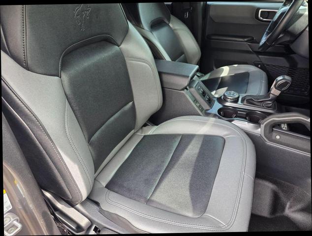 Photo of 2024 Carbonized Gray Metallic Ford Bronco