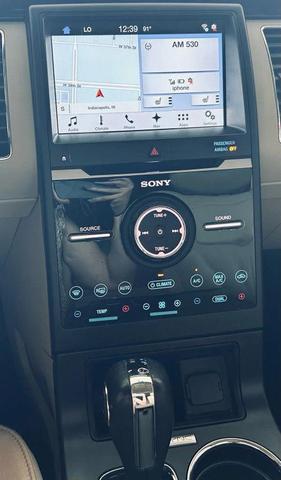 Photo of 2016 White Ford Flex