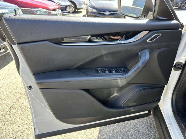Photo of 2020 White Maserati Levante