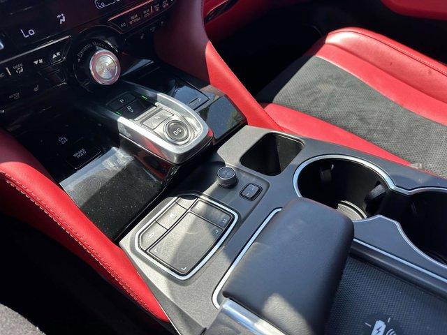 Photo of 2022 White Acura MDX