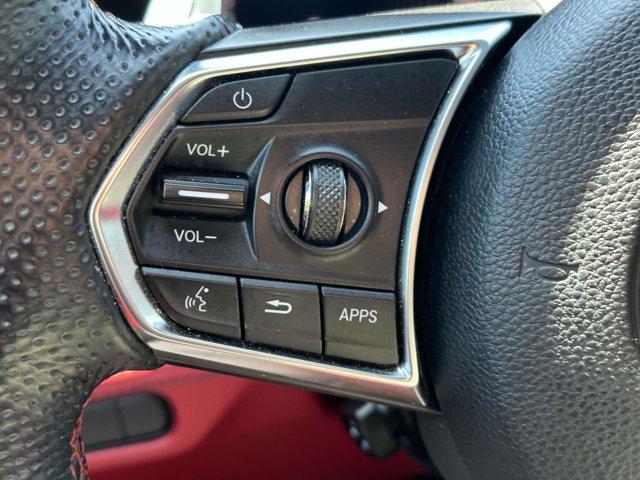 Photo of 2022 White Acura MDX