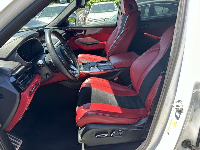 Photo of 2022 White Acura MDX