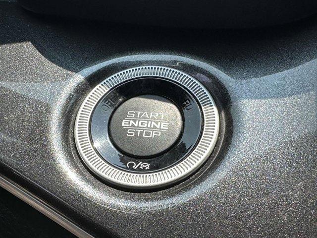Photo of 2022 Black Jeep Grand Cherokee L