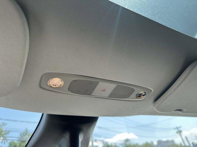 Photo of 2020 White Tesla Model Y